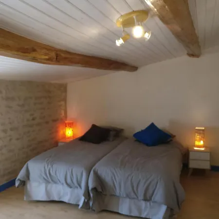 Des Km A Bed & Breakfast