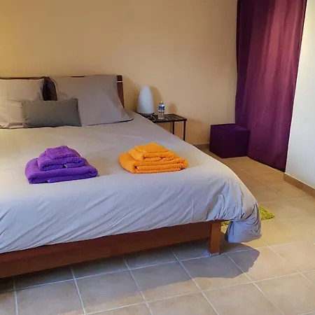 Des Km A Bed & Breakfast La Ronde (Charente-Maritime)