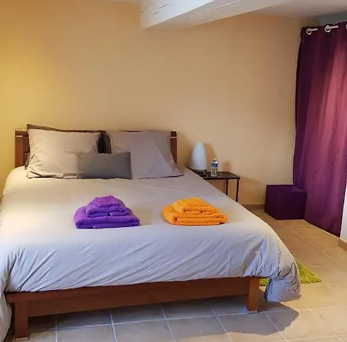 Des Km A 住宿加早餐酒店 La Ronde (Charente-Maritime)